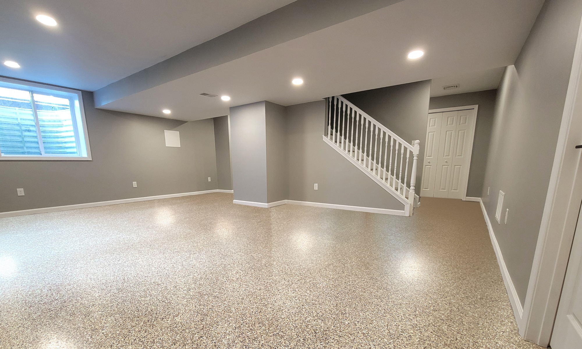 Interior basement epoxy floor coating in Oxnard, CA